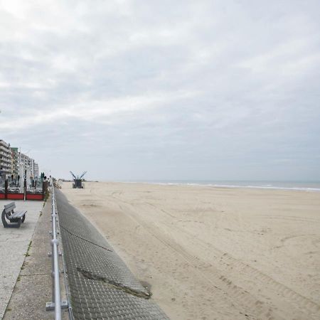 Beautiful Villa 200 Metres From The Sea Koksijde Exteriör bild