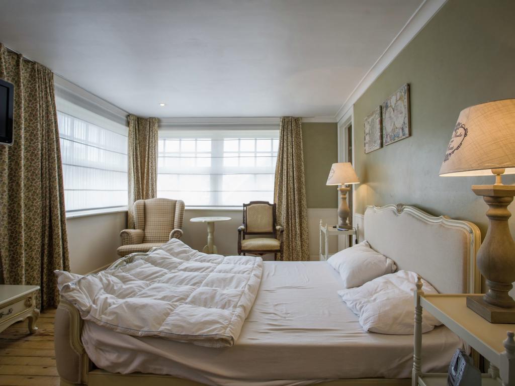 Beautiful Villa 200 Metres From The Sea Koksijde Exteriör bild