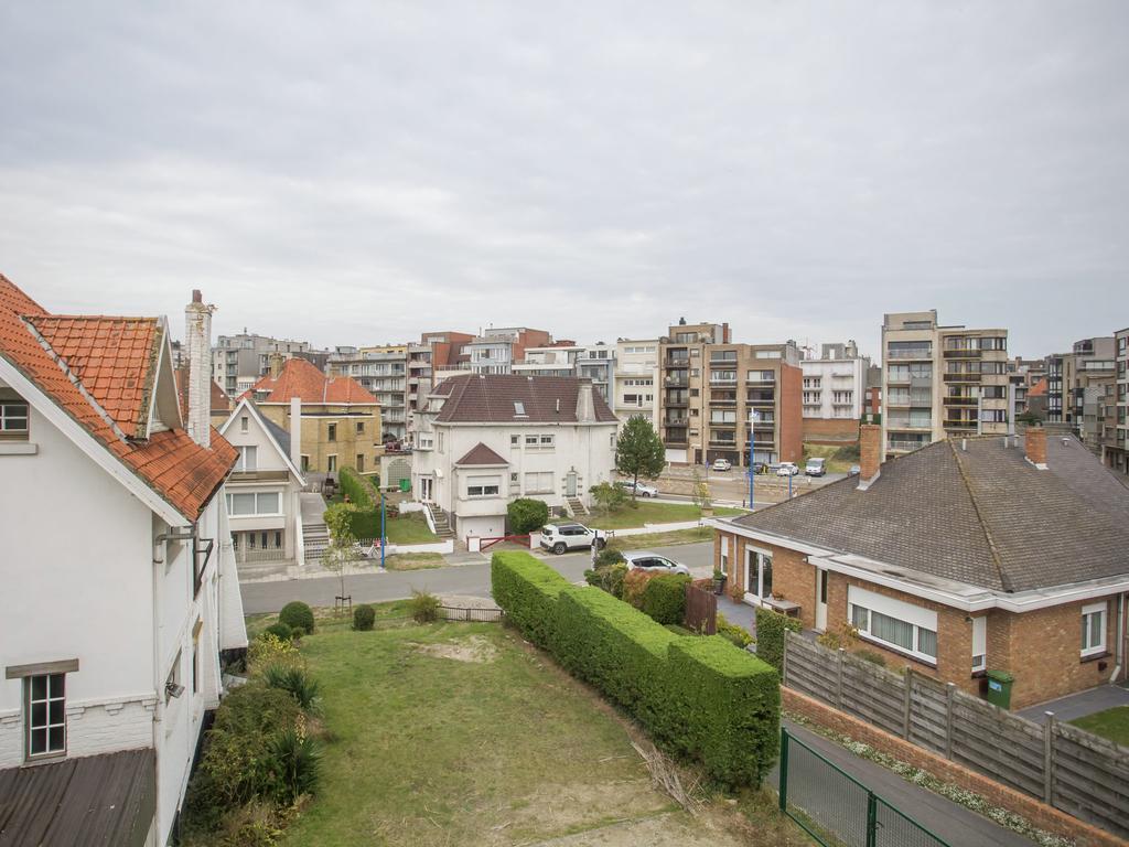 Beautiful Villa 200 Metres From The Sea Koksijde Exteriör bild